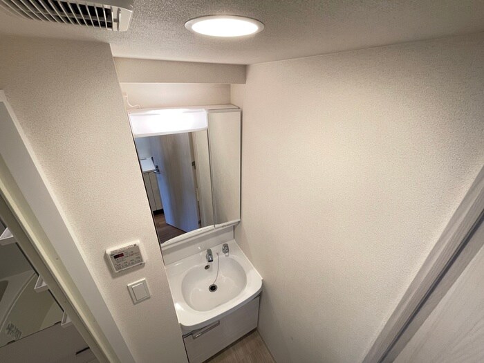物件内観写真13　(洗面)