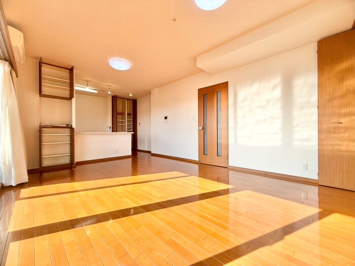 物件内観写真7　(居室)