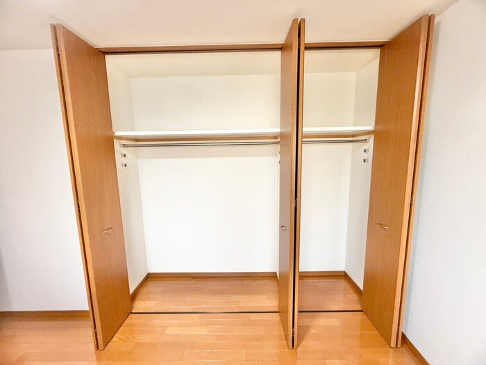 物件内観写真12　(収納)