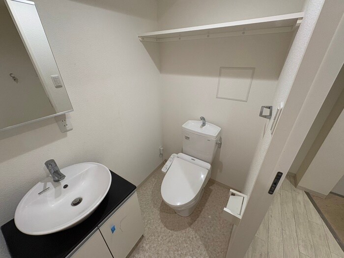 物件内観写真12　(トイレ)