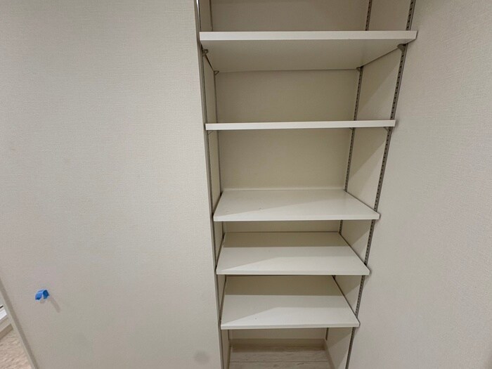 物件内観写真18　(靴箱)