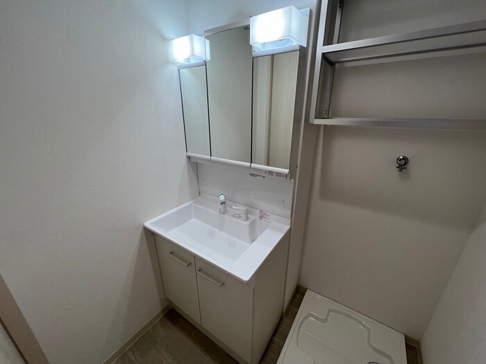 物件内観写真12　(洗面)