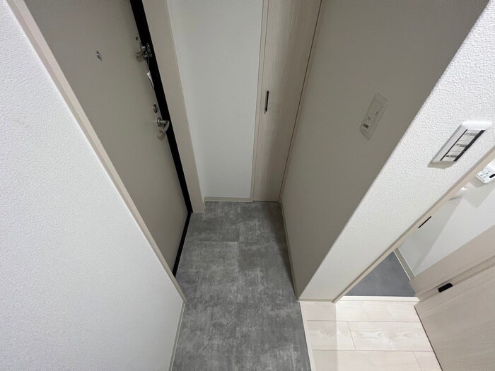 物件内観写真15　(玄関)