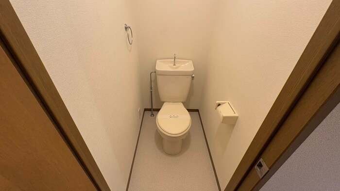 物件内観写真13　(トイレ)