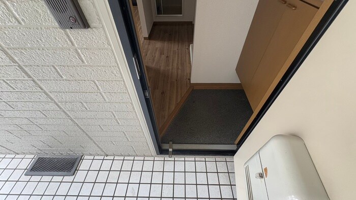 物件内観写真19　(玄関)