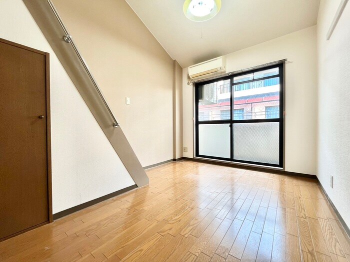 物件内観写真7　(居室)