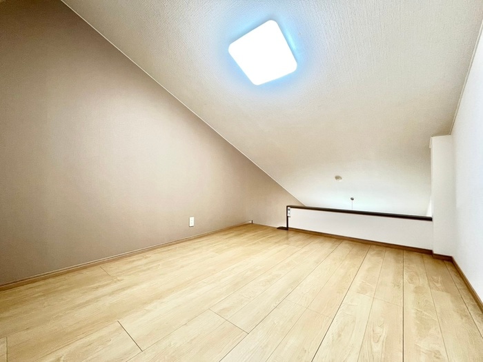 物件内観写真9　(ロフト)