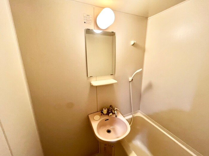 物件内観写真13　(洗面)