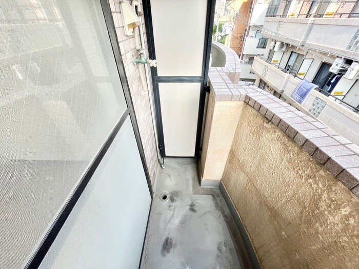 物件内観写真15　(洗濯機置場)