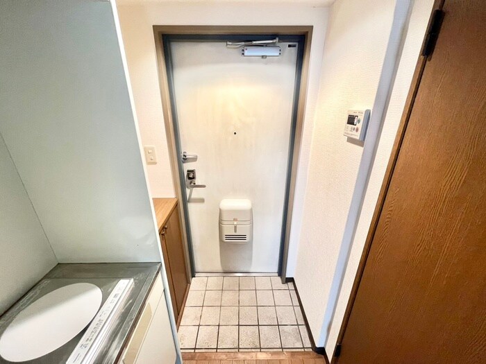 物件内観写真20　(玄関)