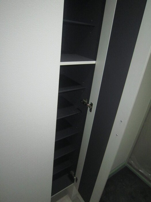 物件内観写真12　(靴箱)