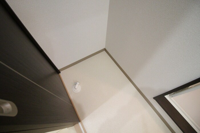 物件内観写真9　(洗濯機置場)