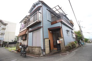 嘉納貸家外観写真