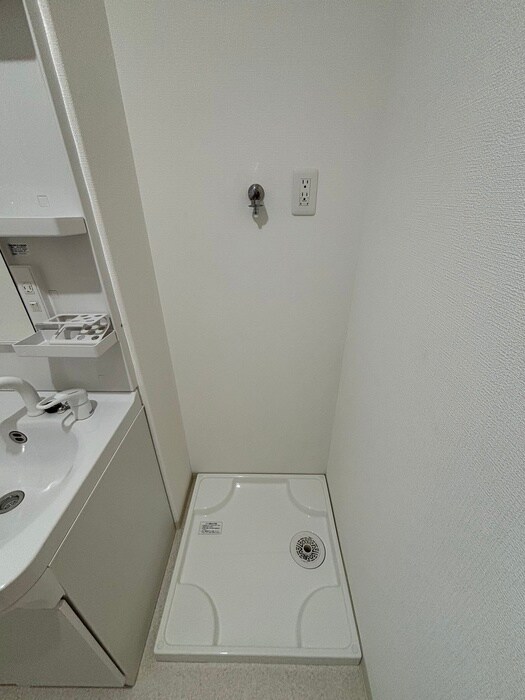 物件内観写真12　(洗濯機置場)