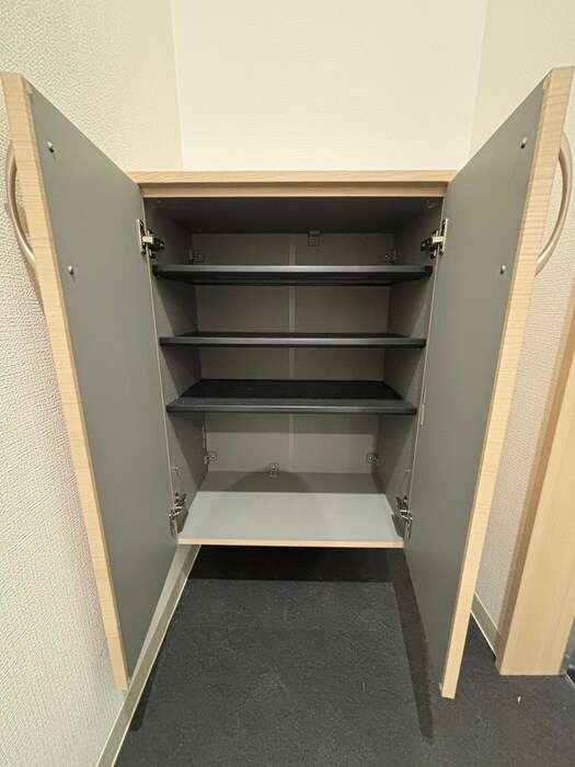 物件内観写真16　(靴箱)