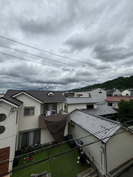 物件内観写真22　(室内からの展望)