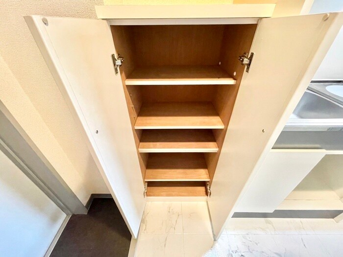 物件内観写真15　(靴箱)