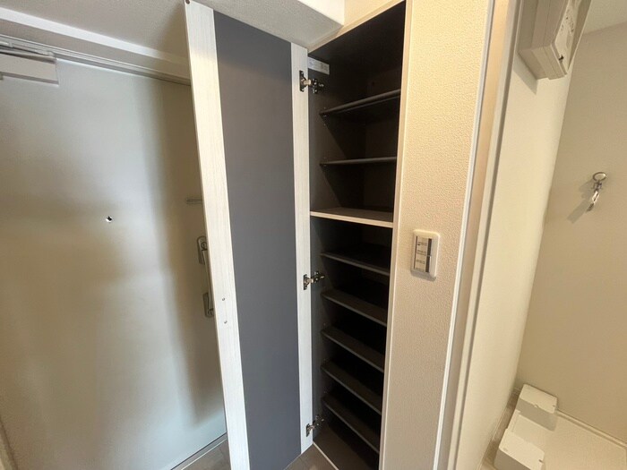 物件内観写真17　(靴箱)