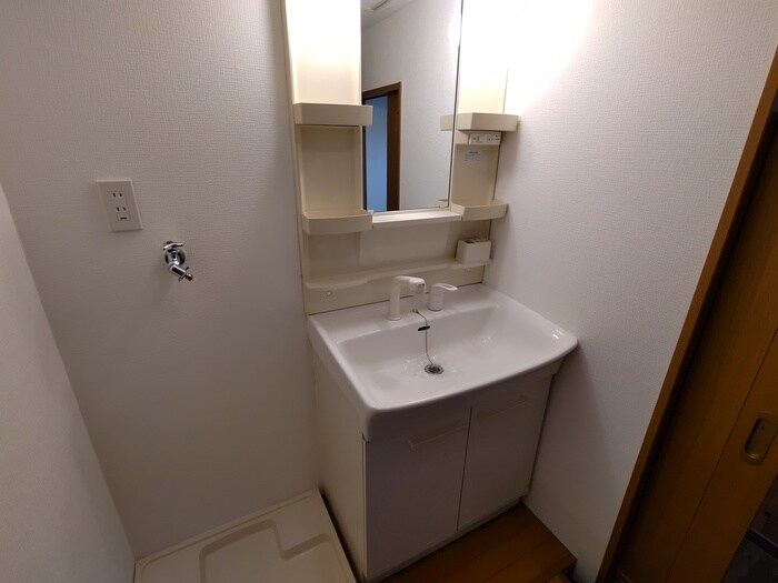 物件内観写真9　(洗面)