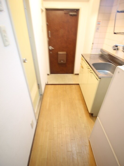 物件内観写真10　(廊下)