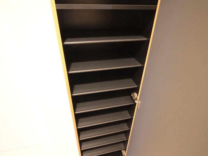 物件内観写真15　(靴箱)