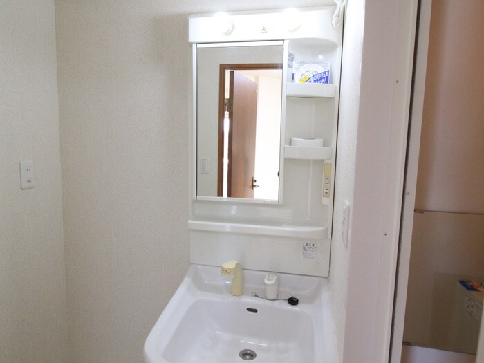 物件内観写真11　(洗面)