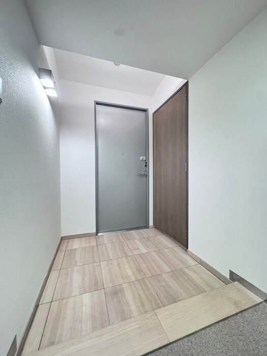 物件内観写真14　(玄関)