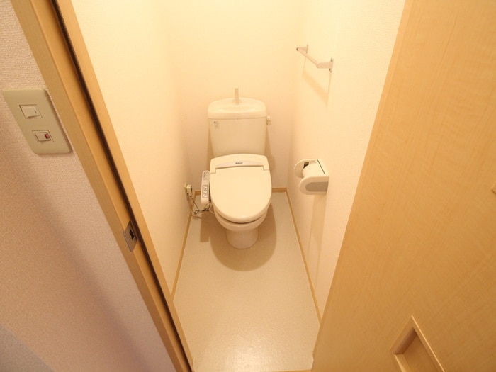 物件内観写真11　(トイレ)