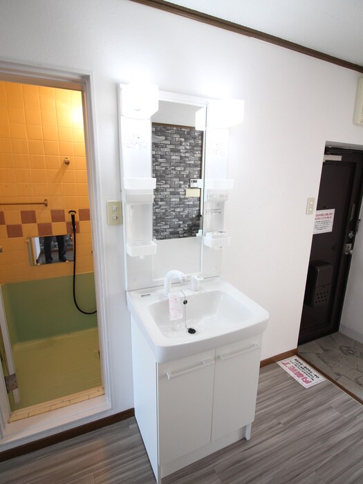 物件内観写真8　(洗面)