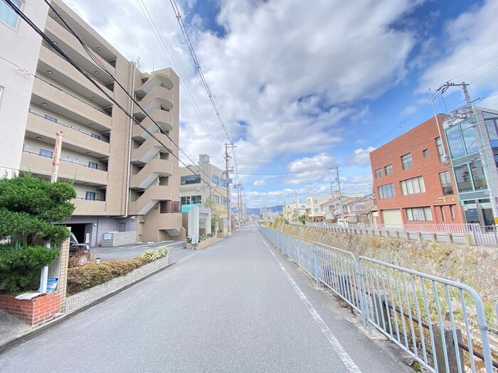 物件外観写真5　(周辺環境)