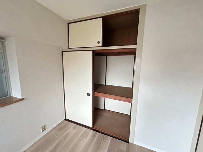 物件内観写真12　(収納)