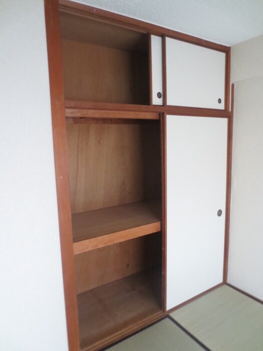 物件内観写真16　(収納)