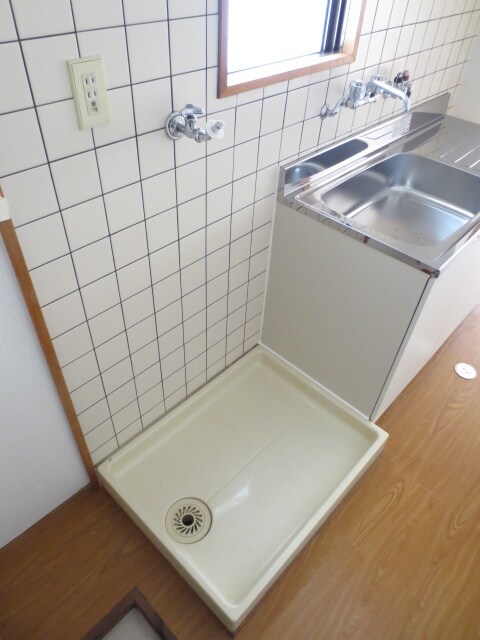 物件内観写真9　(洗濯機置場)