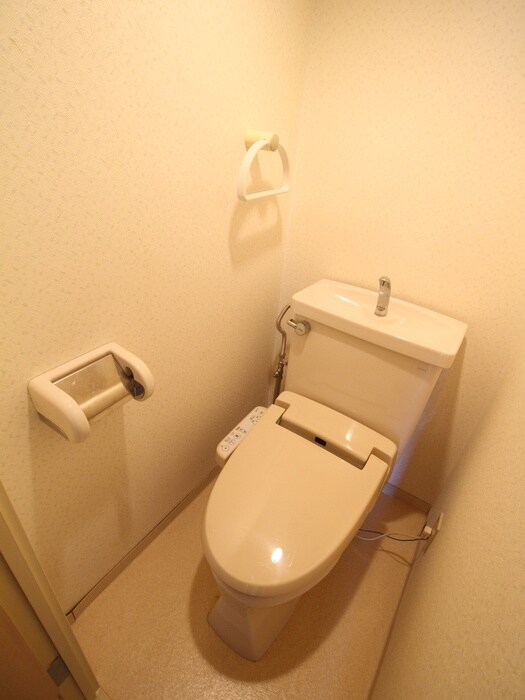 物件内観写真11　(トイレ)