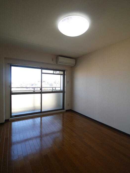 物件内観写真13　(居室)