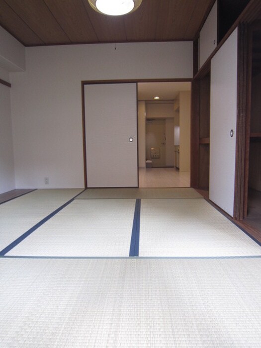 物件内観写真12　(居室)