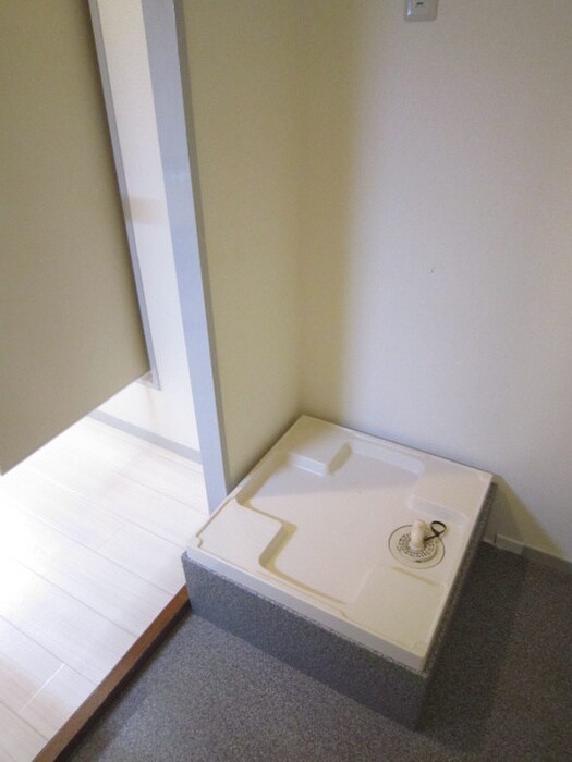 物件内観写真21　(洗濯機置場)