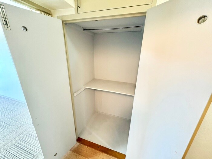 物件内観写真10　(収納)