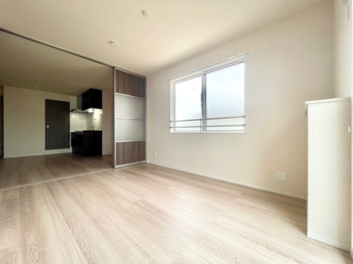 物件内観写真9　(居室)