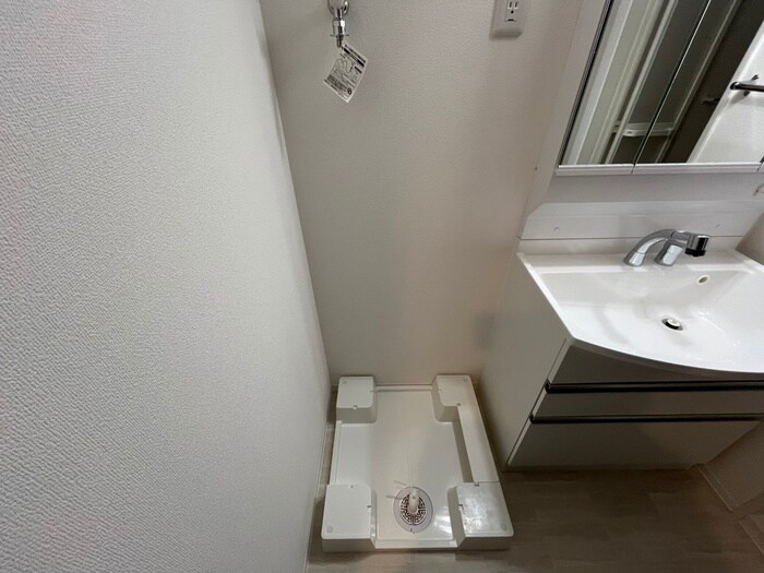 物件内観写真11　(洗濯機置場)