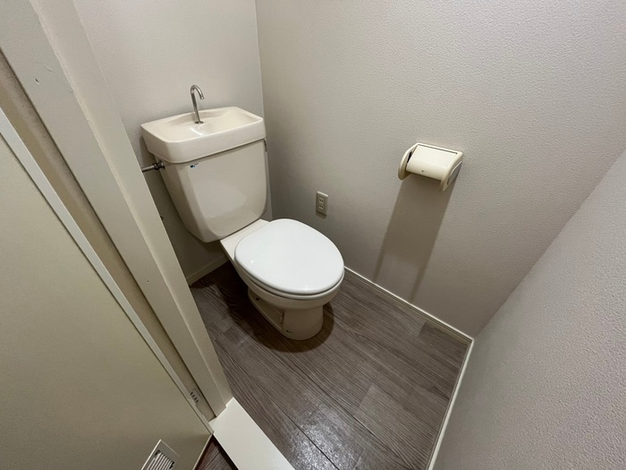 物件内観写真12　(トイレ)