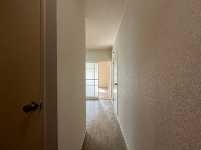 物件内観写真15　(廊下)