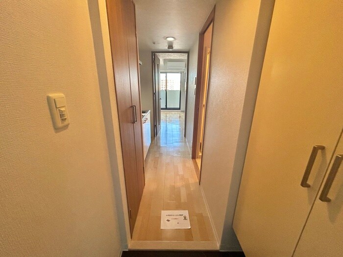 物件内観写真9　(廊下)