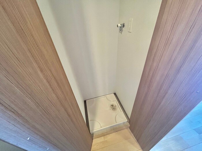 物件内観写真18　(洗濯機置場)