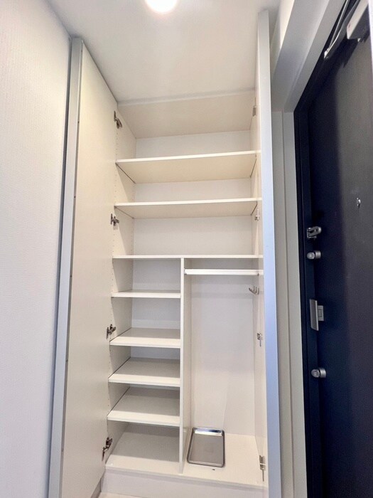 物件内観写真19　(靴箱)