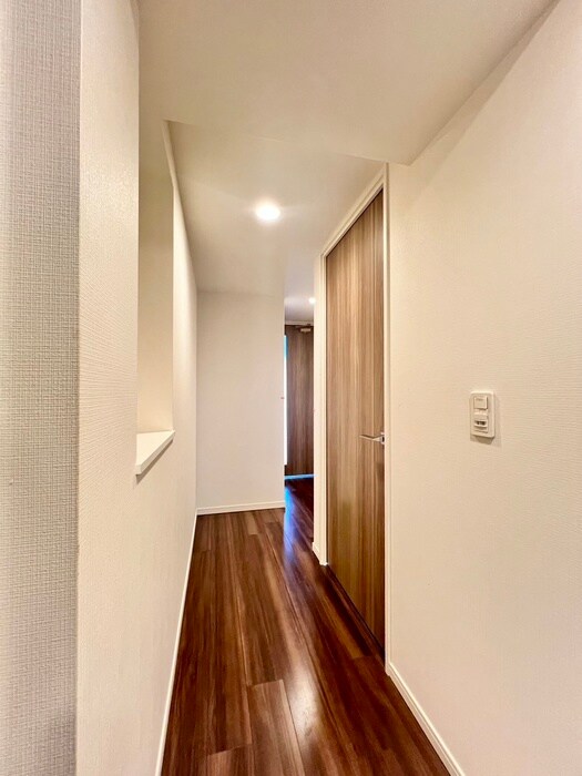 物件内観写真20　(廊下)