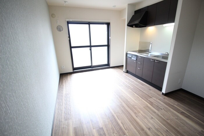 物件内観写真3　(居室)