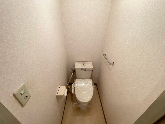 物件内観写真11　(トイレ)