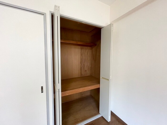 物件内観写真13　(収納)