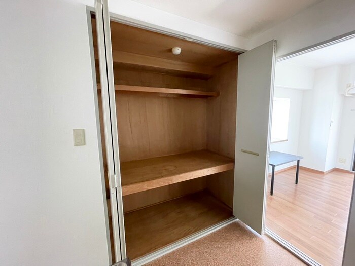 物件内観写真14　(収納)